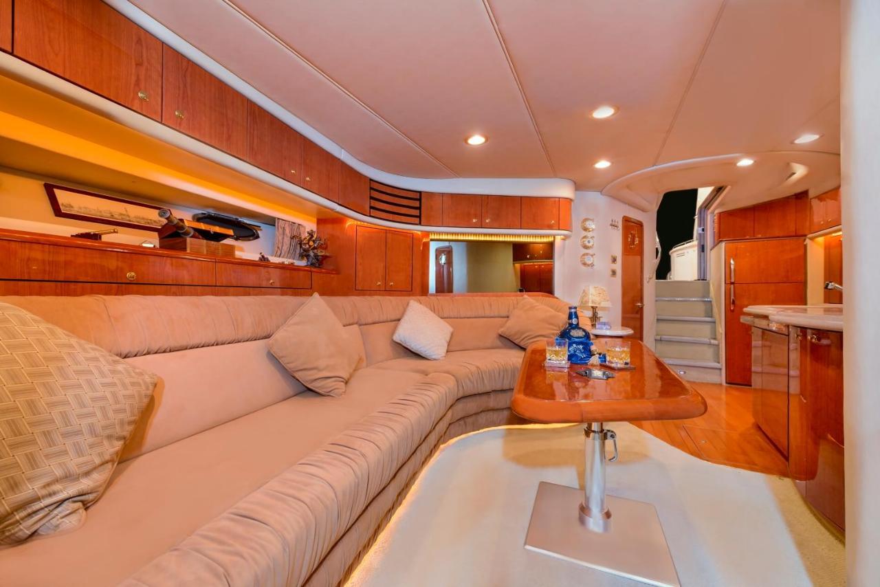 Luxury Yacht Hotel Gibraltar Exterior foto