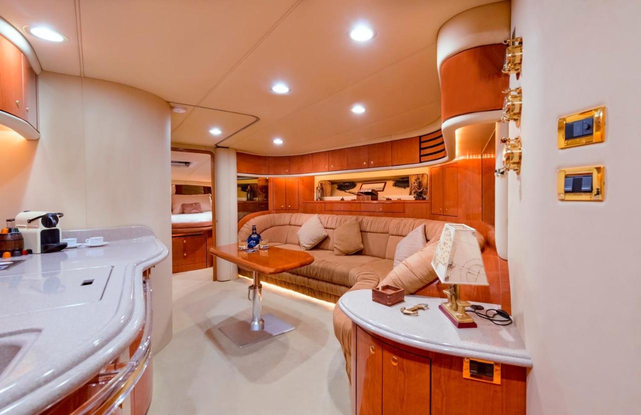 Luxury Yacht Hotel Gibraltar Exterior foto